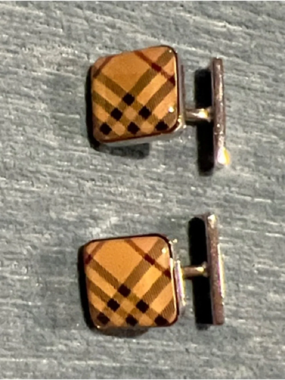 Men’s Burberry Classic Plaid Square Cufflinks in Tan and Black